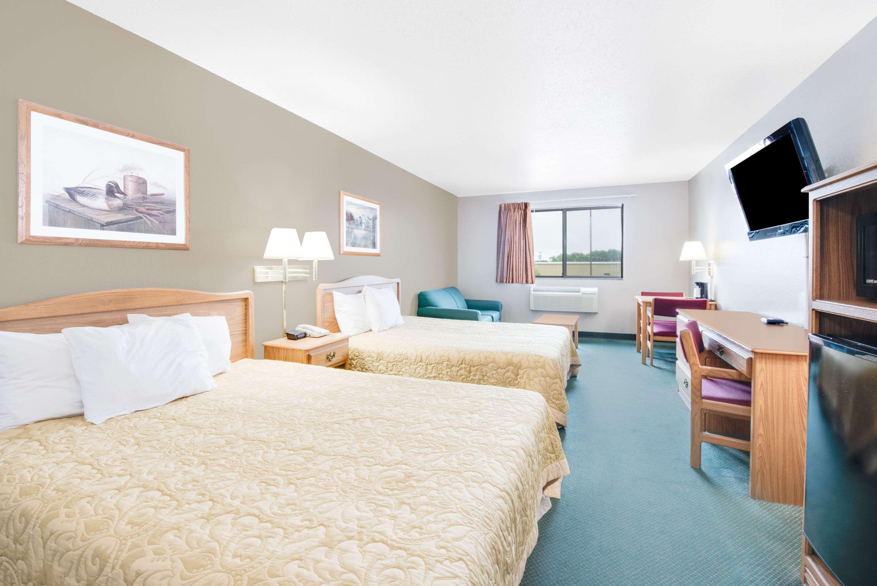 ซูเปอร์ 8 บาย วินด์แฮม ซิสตัน Motel Sisseton ภายนอก รูปภาพ
