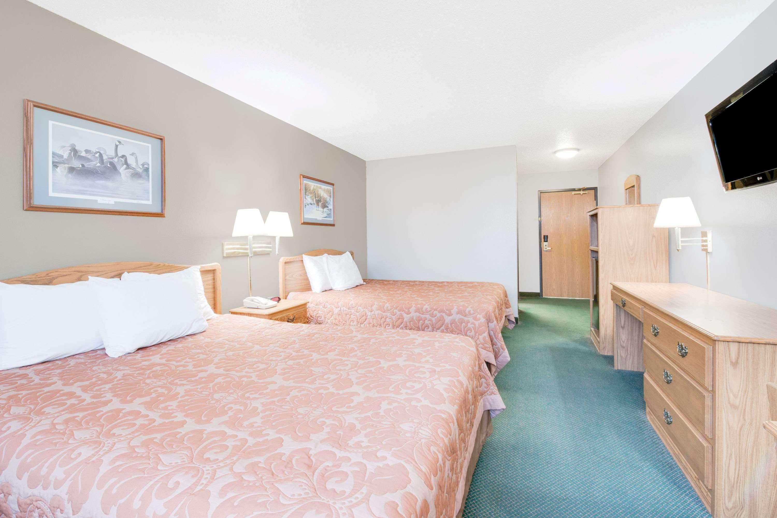 ซูเปอร์ 8 บาย วินด์แฮม ซิสตัน Motel Sisseton ภายนอก รูปภาพ